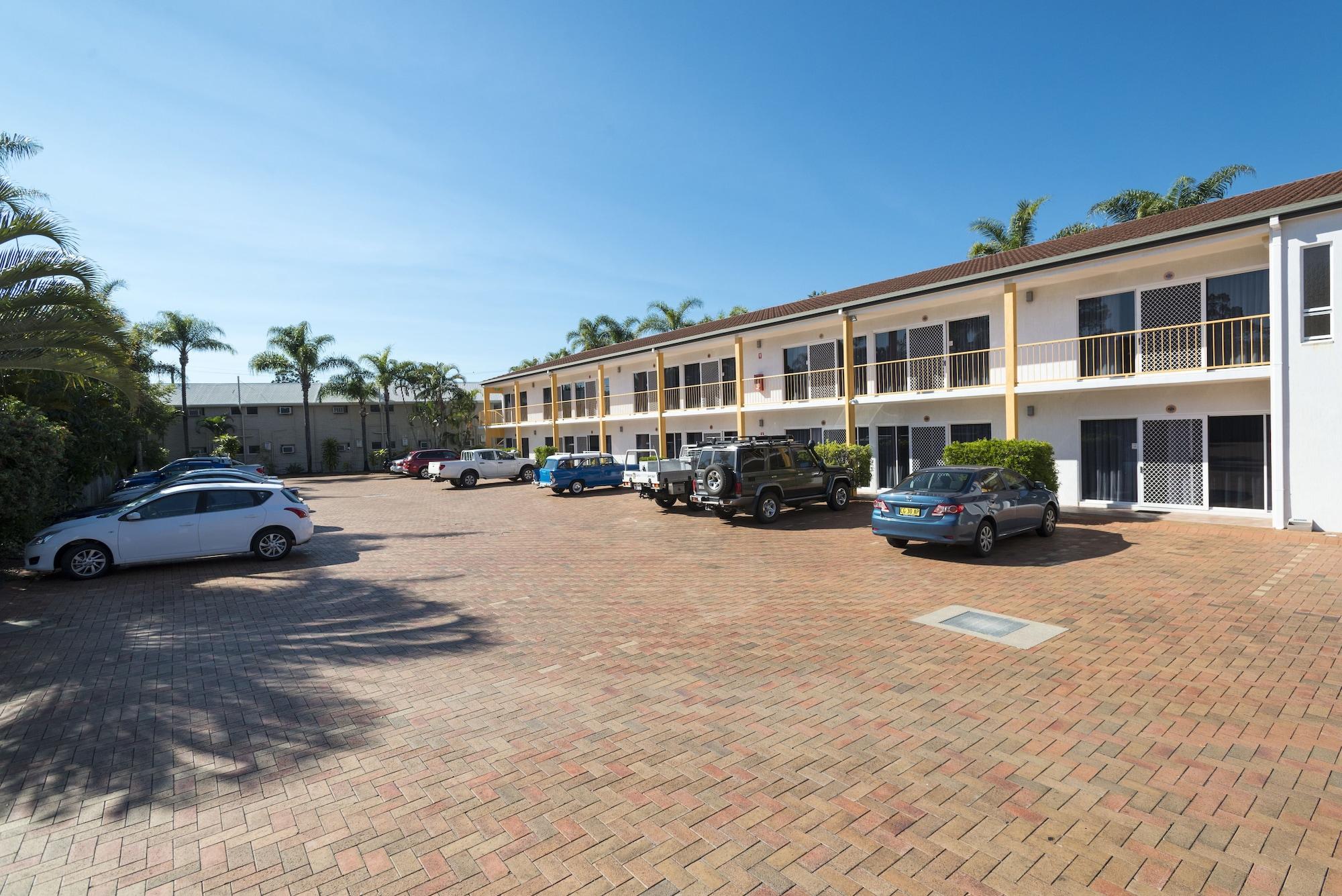 The Beach Motel Hervey Bay Exterior photo